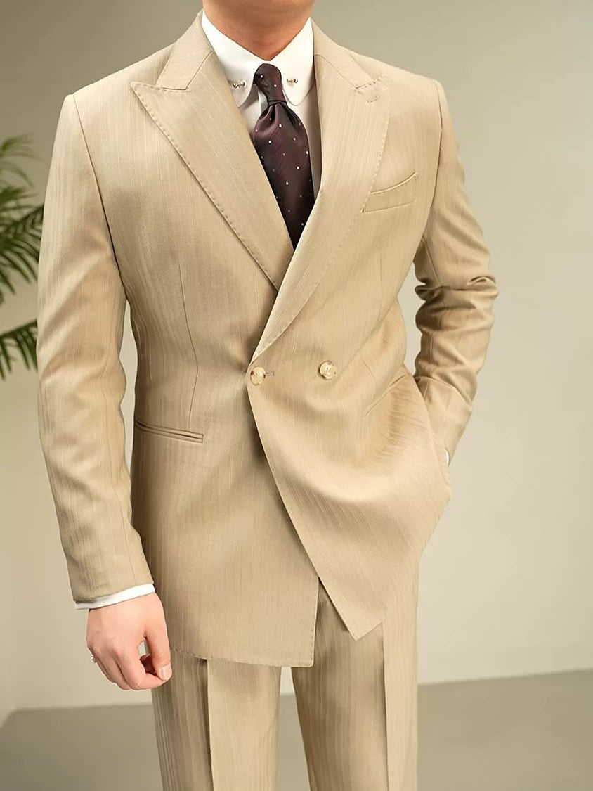 Creme Suit 7